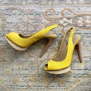 BCBGMaxAzria | Espadrille Platforms | 38 / 8B